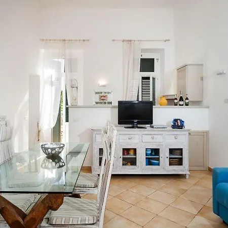 Three-Room Stella Marina * Levanzo