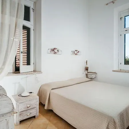 Apartment Three-Room Stella Marina Levanzo